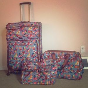 lily bloom luggage website